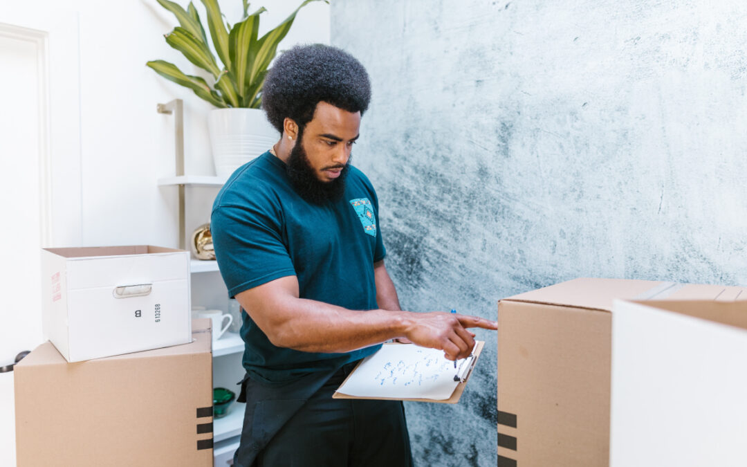 Putting Your Belongings in Storage? How to Find the Best Local Movers